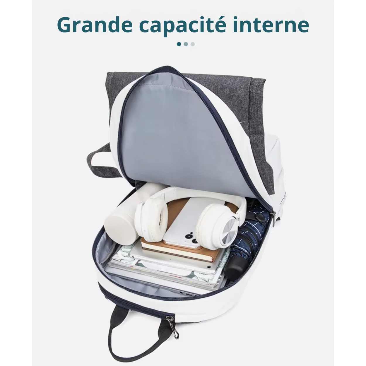 Sac à dos de tennis contenant des raquettes et des affaires de sport